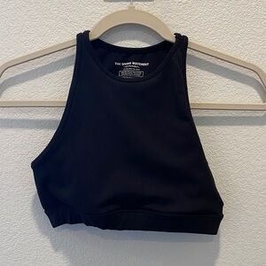 The giving movement | Black sports bra